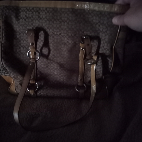 Coach Signature Tan Jaquard British Gallery Tote - Picture 6 of 8